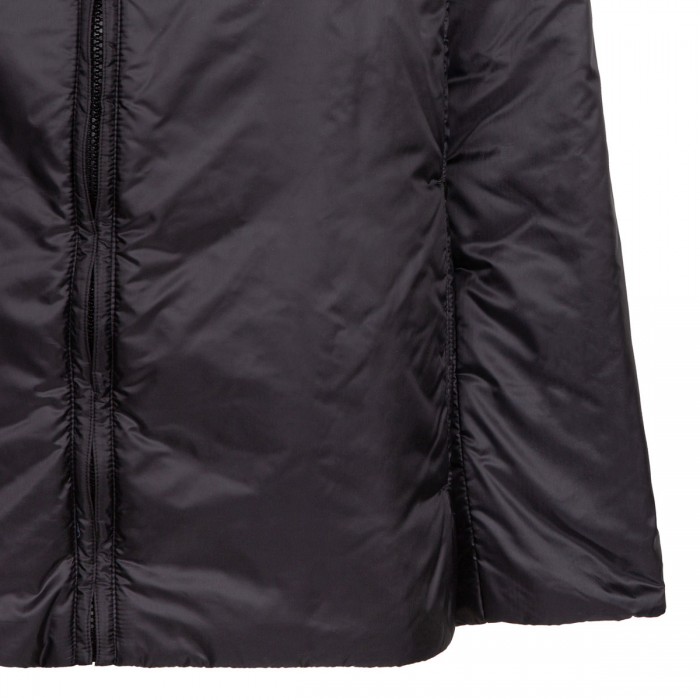 Water-resistant canvas travel jacket