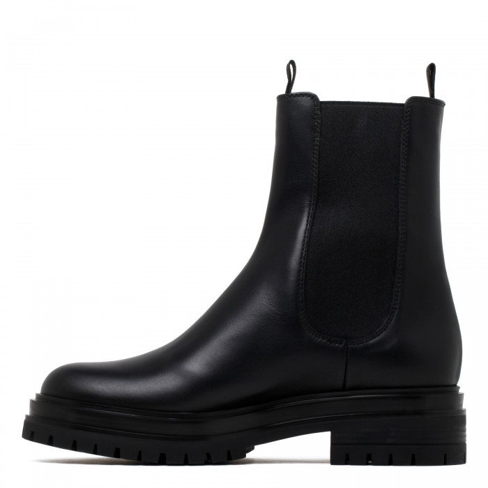 Chester Chelsea boots