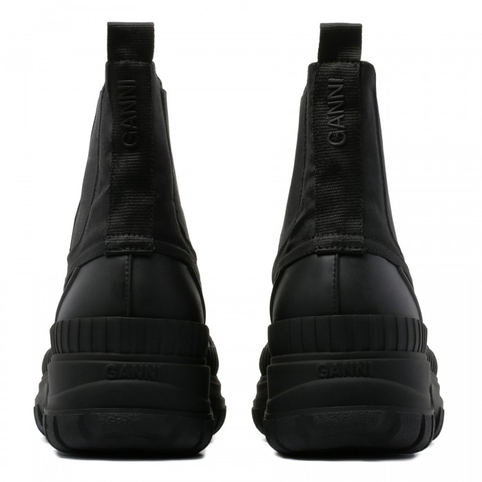 Black outdoor Chelsea boots