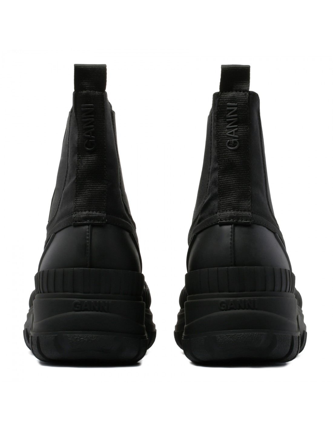 Black outdoor Chelsea boots