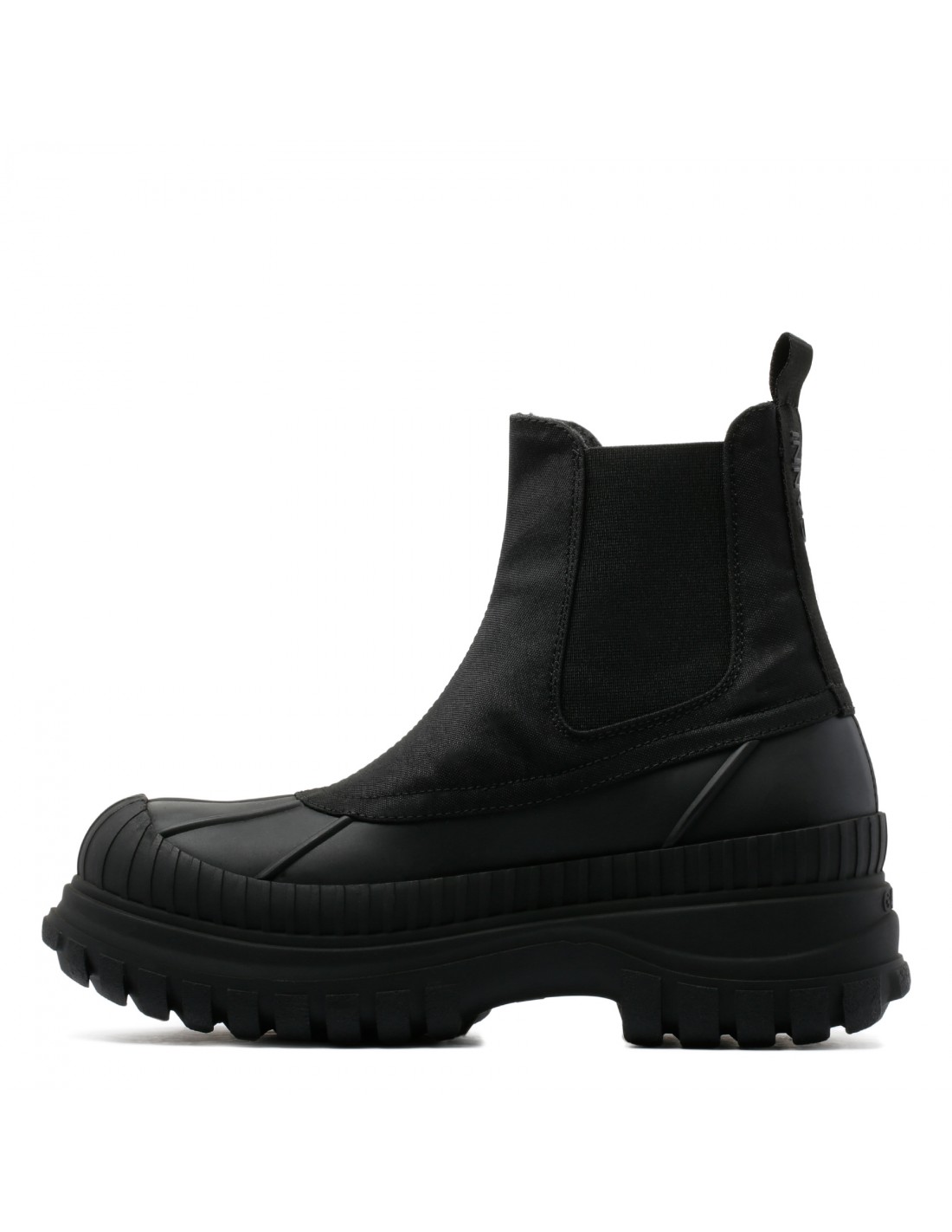 Black outdoor Chelsea boots