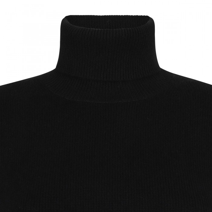 Turtleneck cashmere sweater