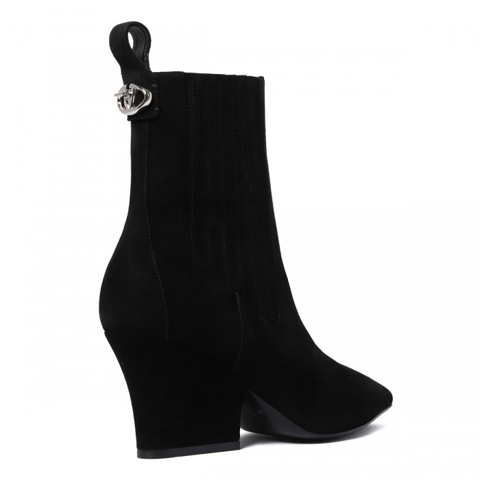 VLogo Lockette Beatle booties