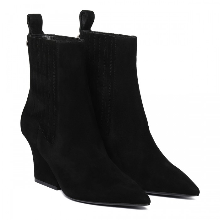 VLogo Lockette Beatle booties