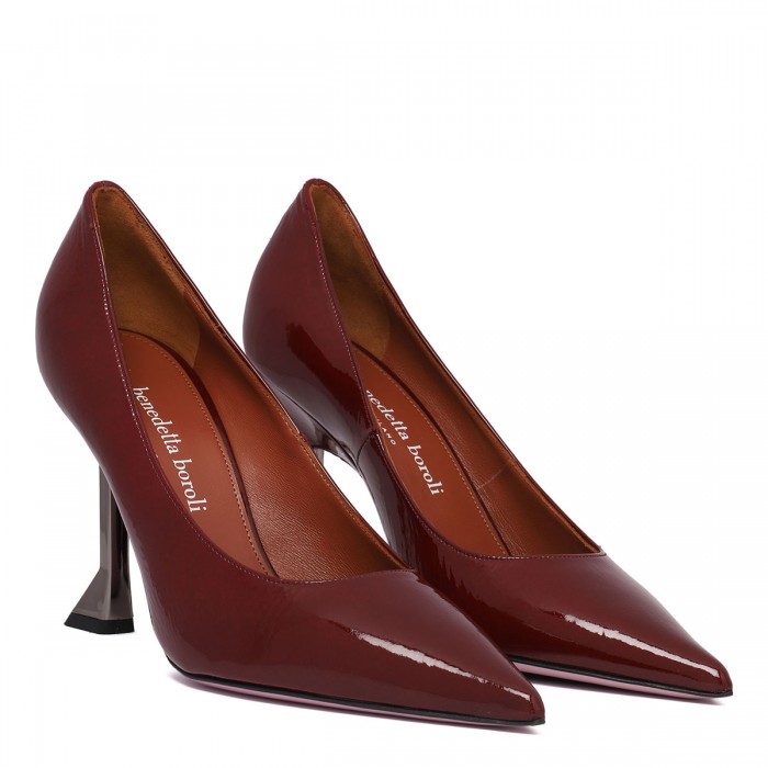 Eva ribes-hue patent pumps