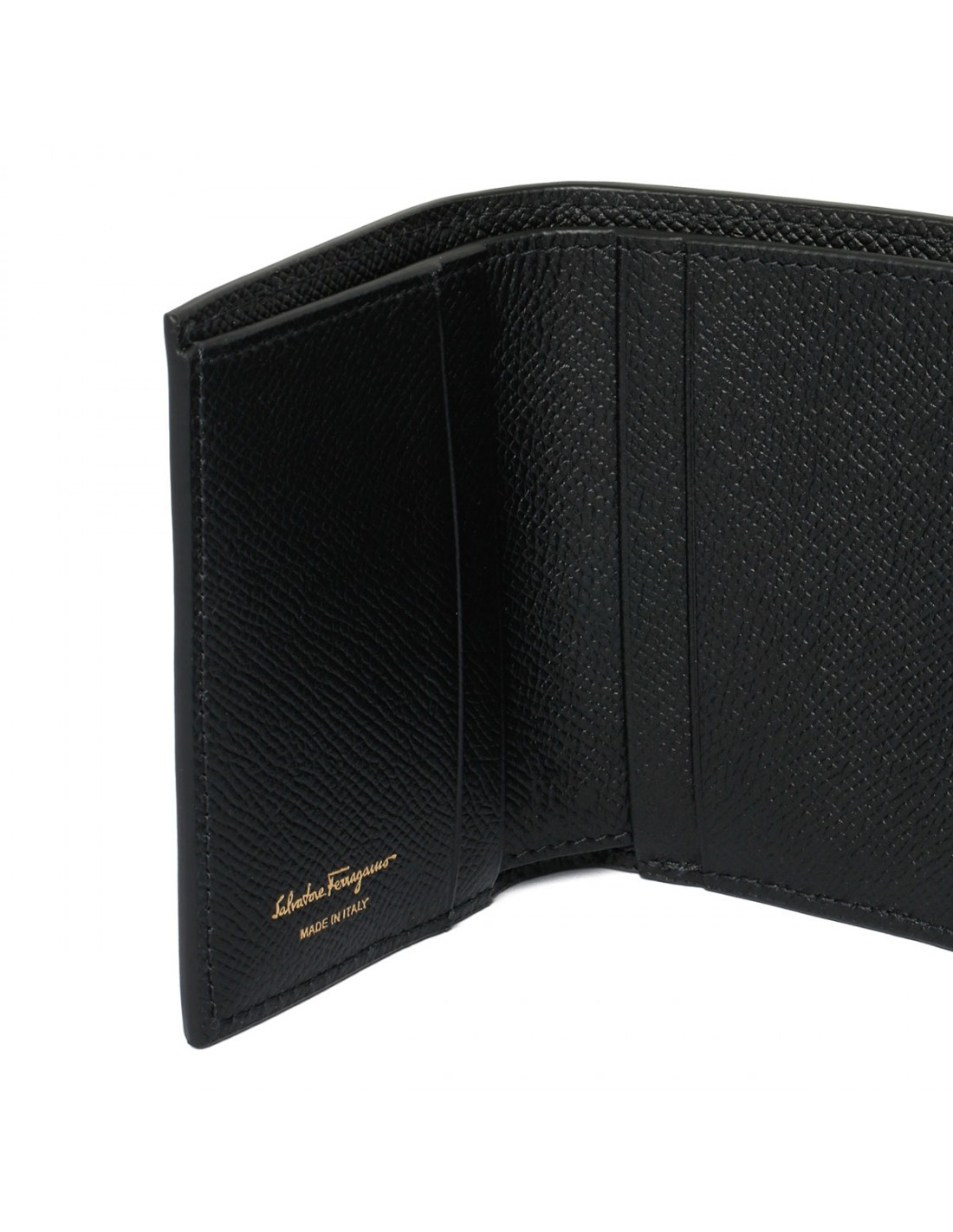 Gancini credit cardholder