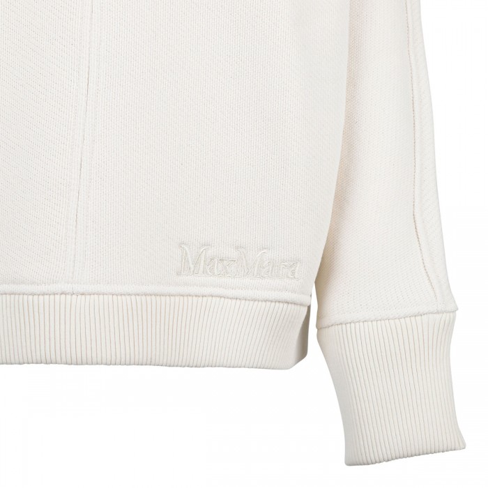 Cral white sweatshirt