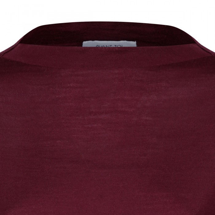 Bordeaux wool top