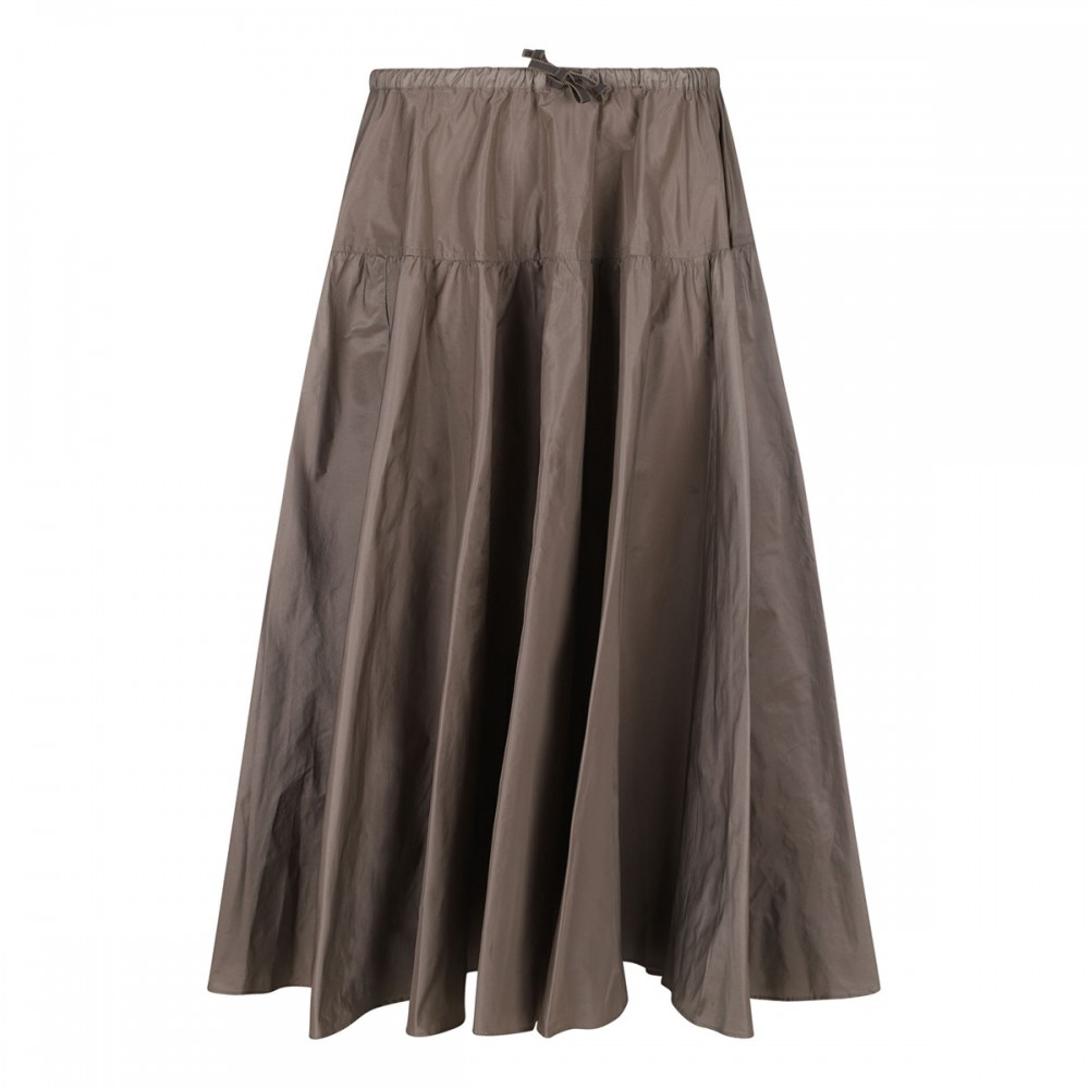 Long volume skirt