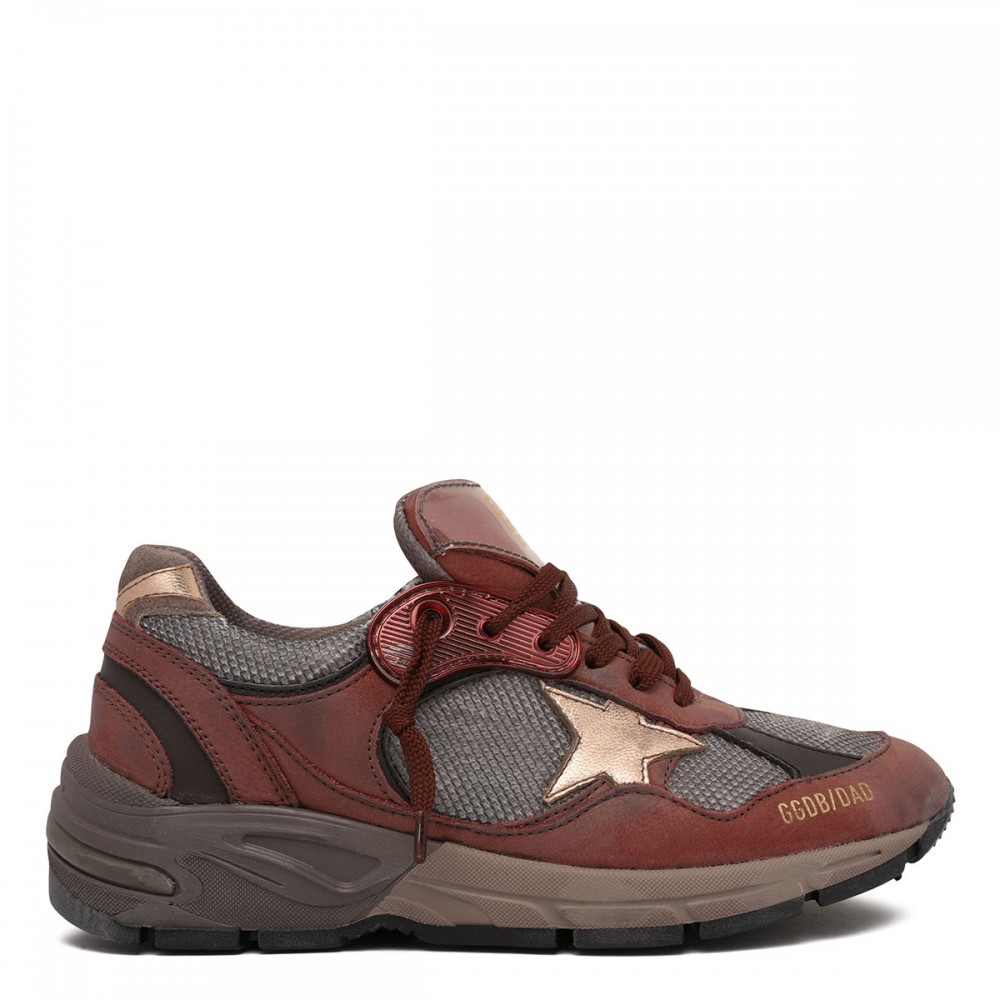 RunningDad sneakers with bronze star