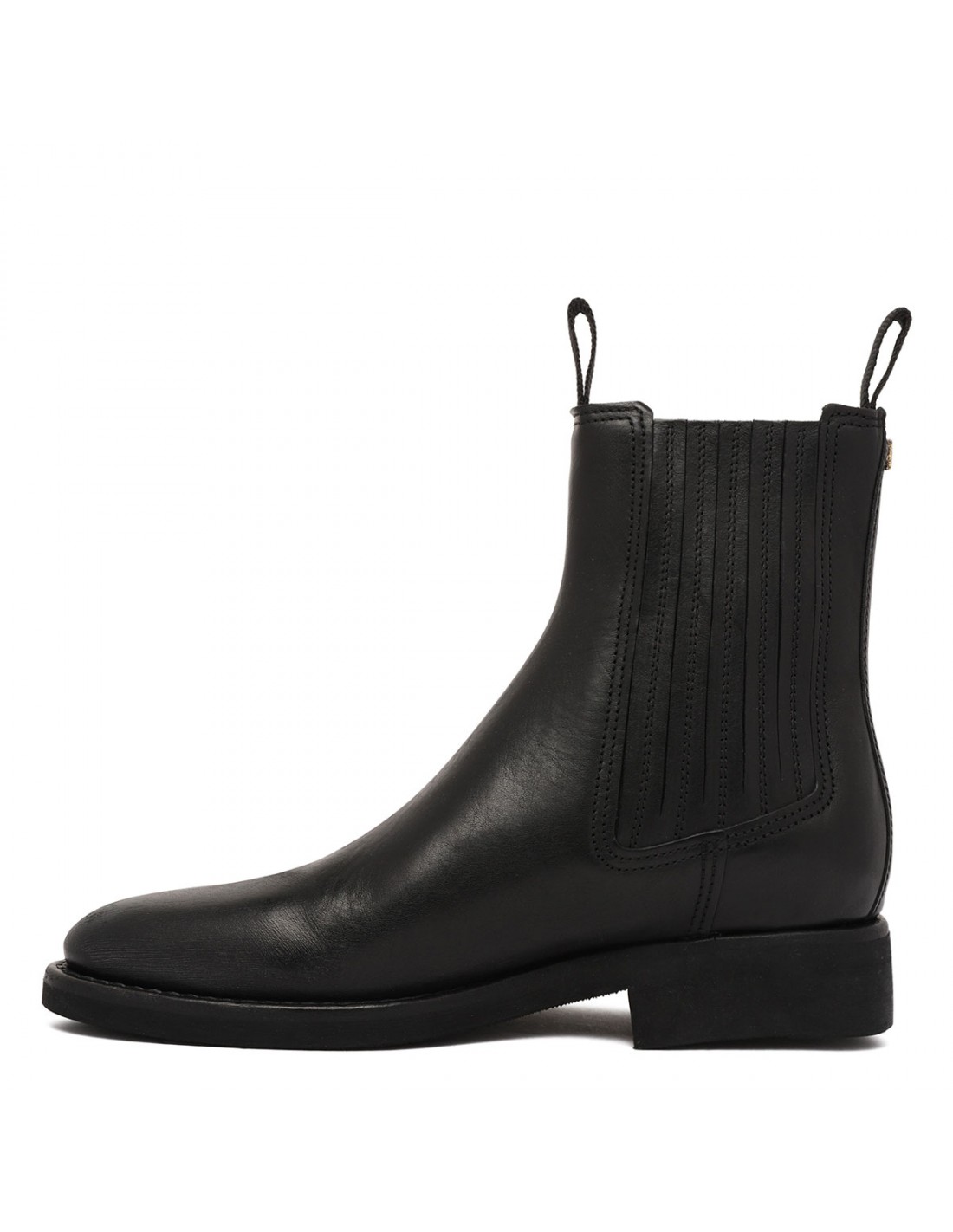 Black leather Chelsea boots