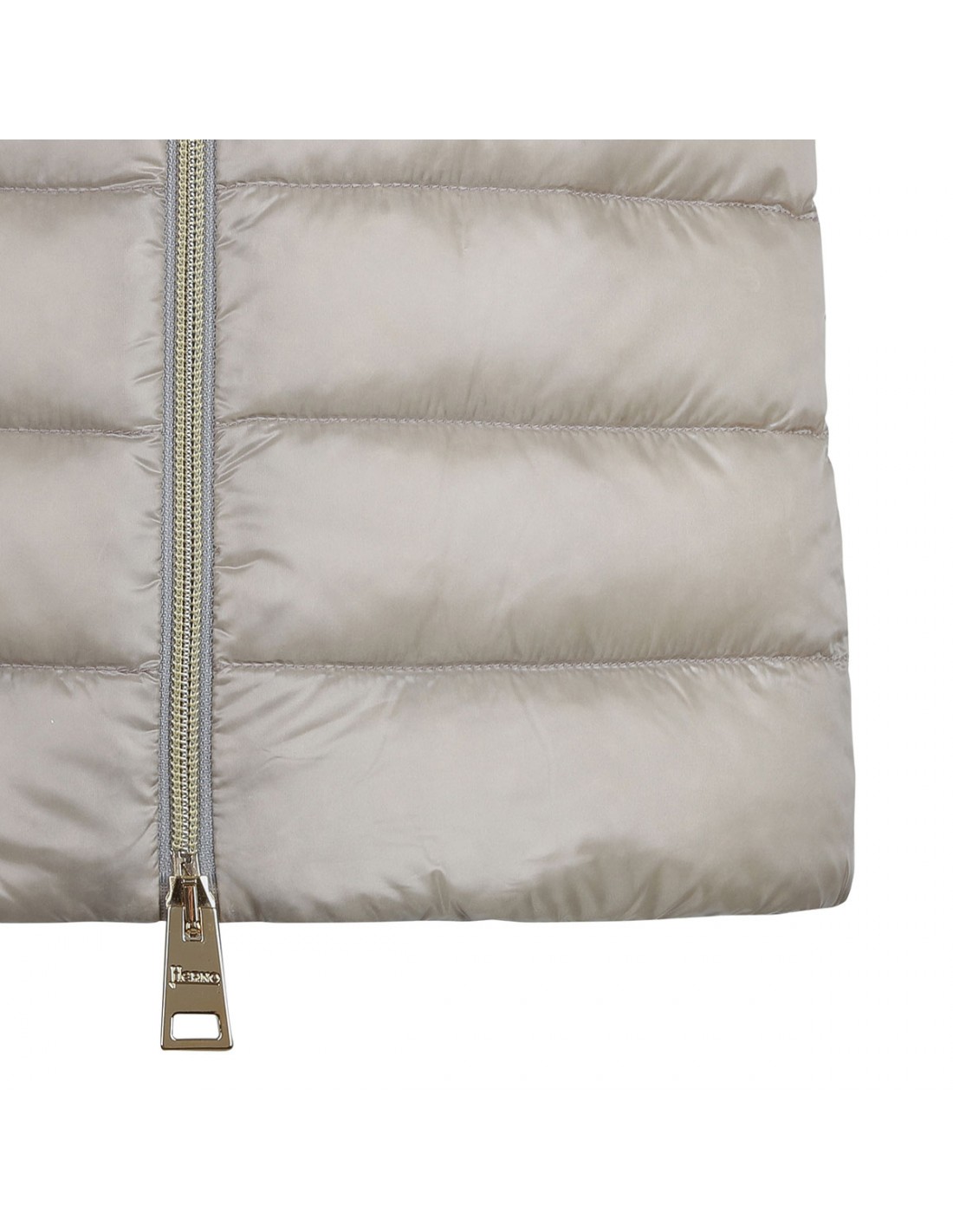 Chantilly padded vest