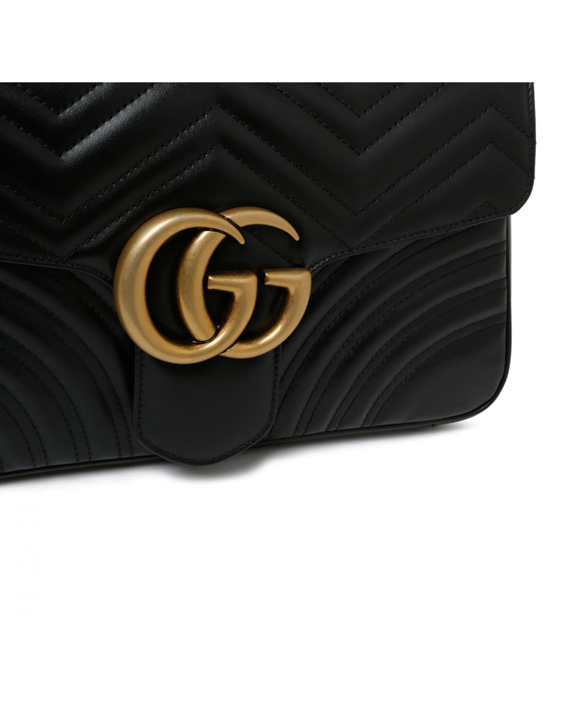 GG Marmont black medium shoulder bag